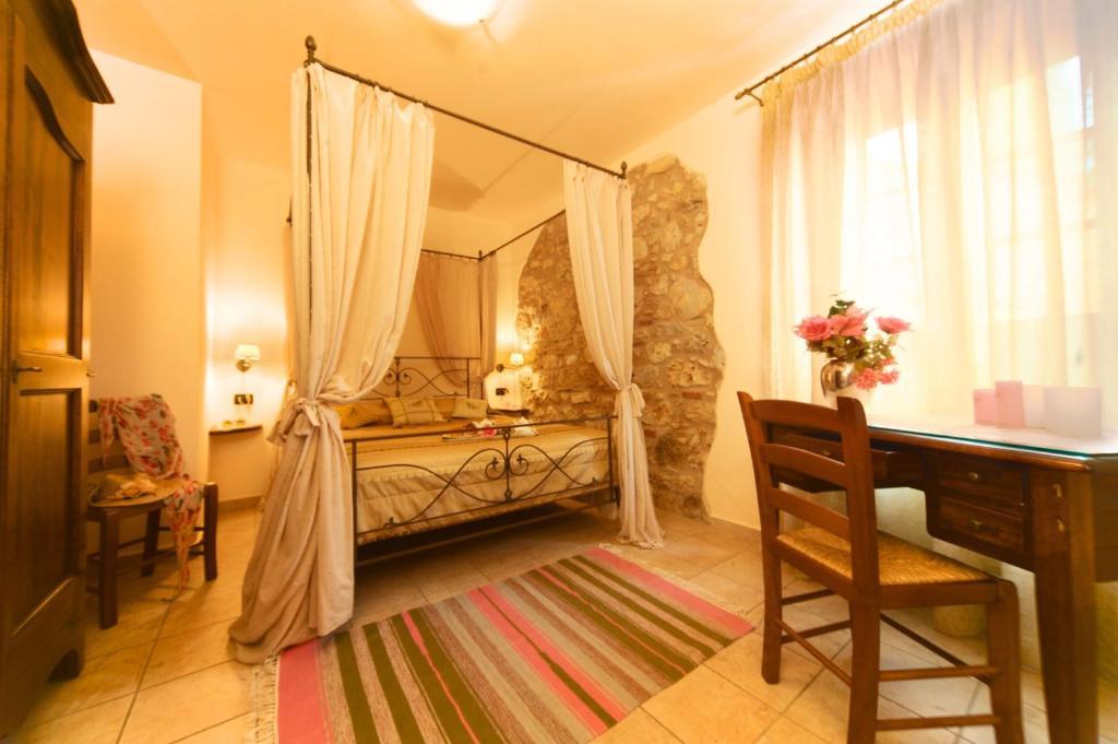 Agriturismo Il Felciaione ماسا ماريتيما الغرفة الصورة